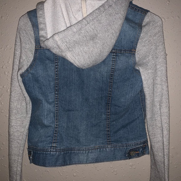 SOLD ❌Jacket - Picture 2 of 3